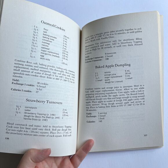 Vintage 1990 Cookbook The Complete Diabetic Cookbook Paperback - Picture 10 of 13